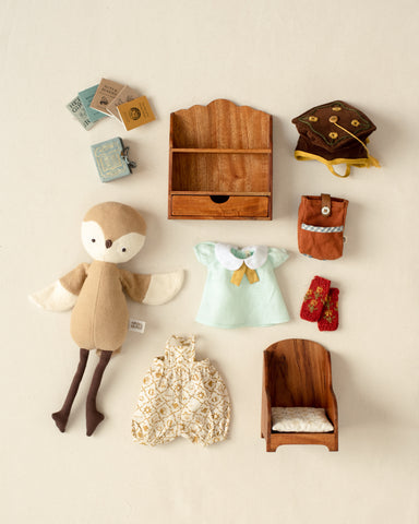 editorial of full Lucy Owl's Library collection